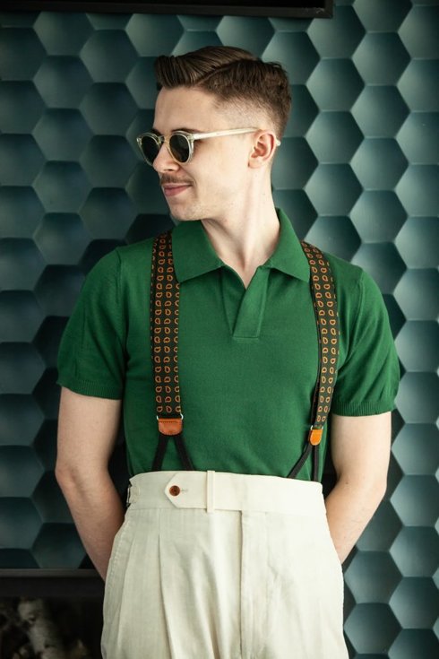 Green knitted polo shirt 
