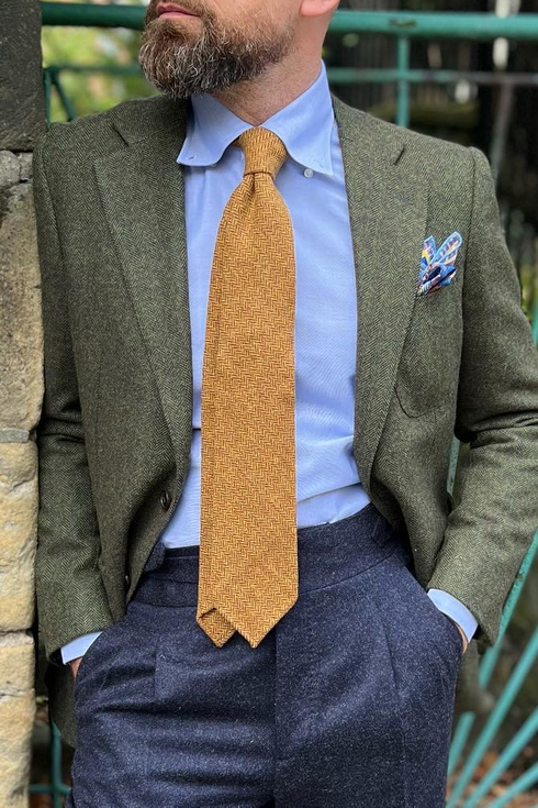 Musztardowy wełniany  krawat bez podszewki